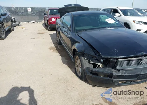 2009 Ford Mustang V6/V6 Premium from USA, damaged, VIN 1ZVHT80N995136919